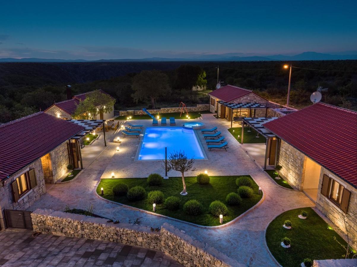 New! Promina Luxury Villa With 72Sqm Heated Pool, Jacuzzi, Infrared Sauna, Tennis Court, Media Room Bogatić Buitenkant foto