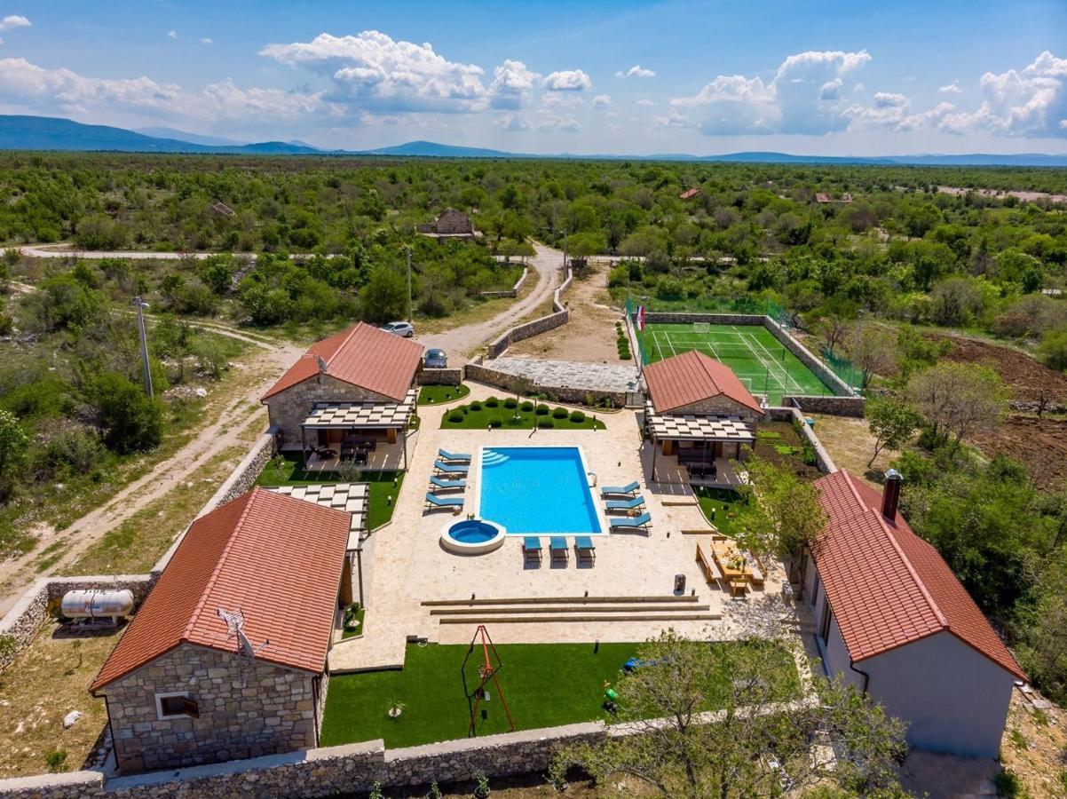 New! Promina Luxury Villa With 72Sqm Heated Pool, Jacuzzi, Infrared Sauna, Tennis Court, Media Room Bogatić Buitenkant foto