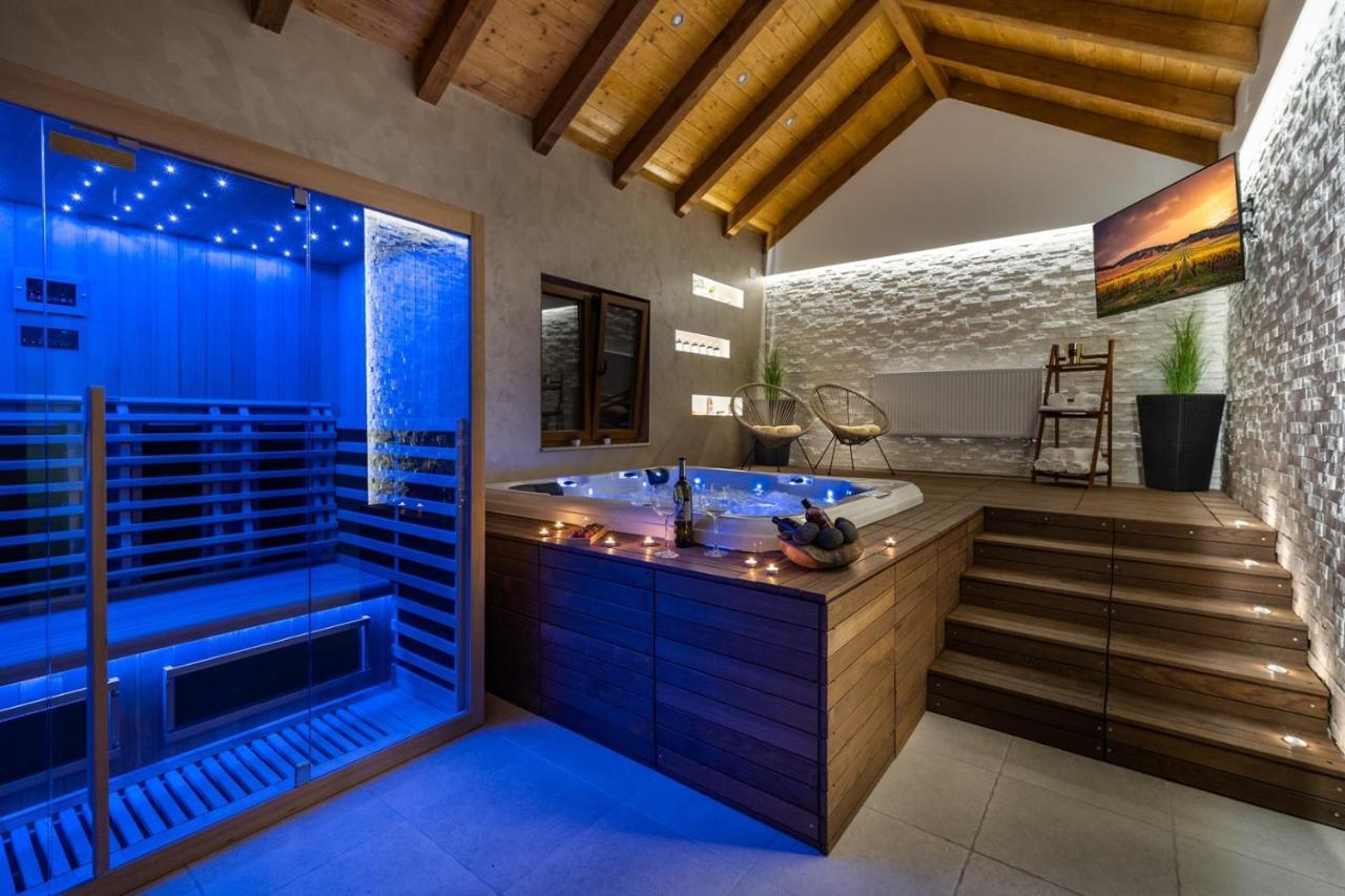 New! Promina Luxury Villa With 72Sqm Heated Pool, Jacuzzi, Infrared Sauna, Tennis Court, Media Room Bogatić Buitenkant foto